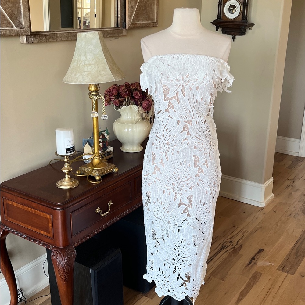 Bella Barnett Midi Off White Lace Dress Bandage New